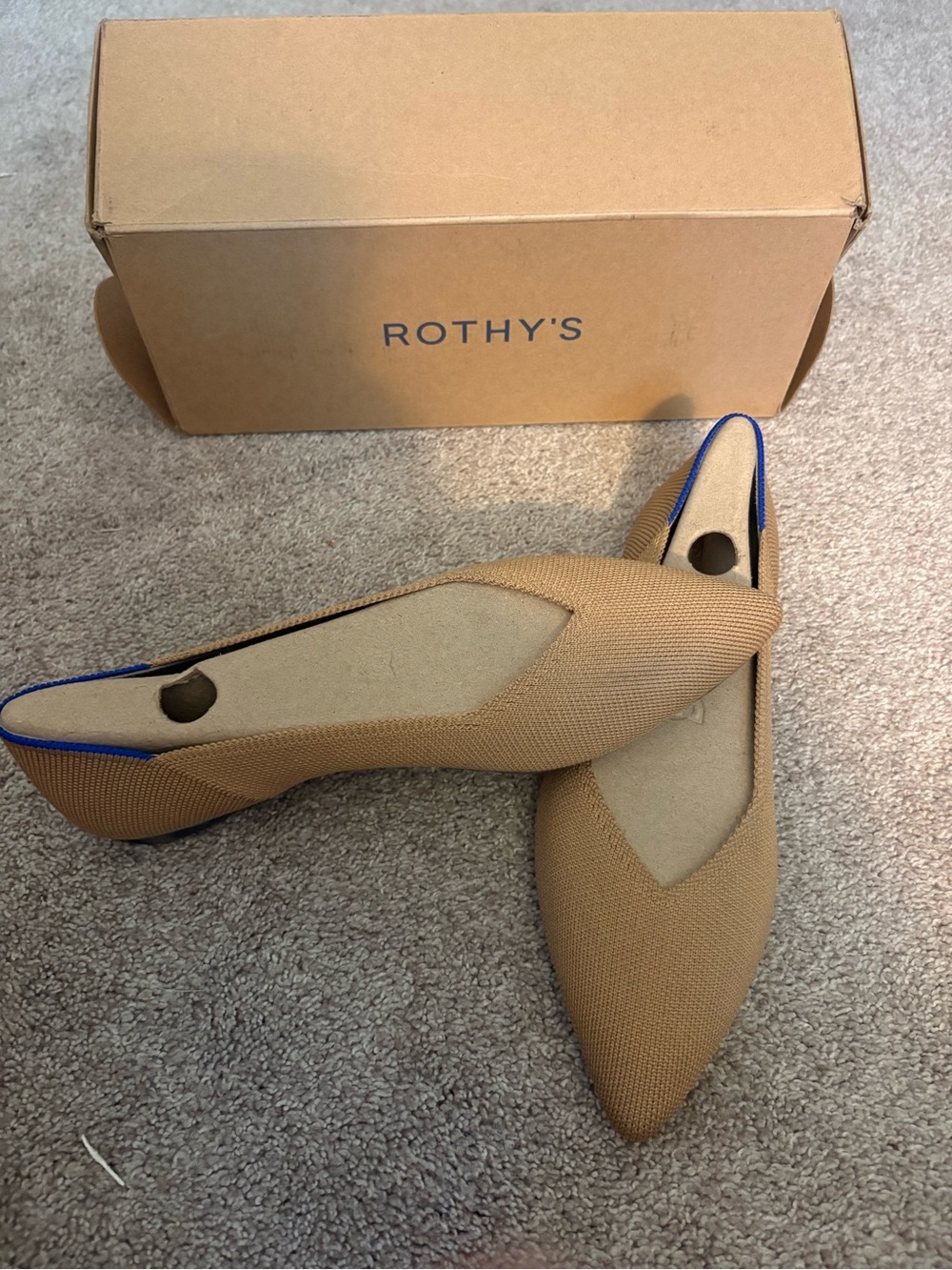 Rothy's Tan Pointed Knit Flats with Blue Trim